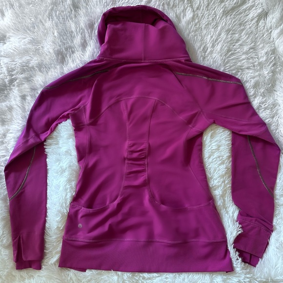 Lululemon turtle neck pullover size 6 - Picture 2 of 2